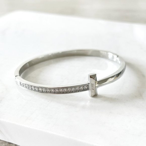 Jones New York T Bangle Bracelet Platinum Plated - Picture 2 of 4